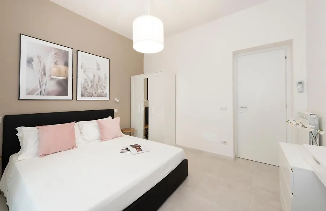 White Flat Santa Croce-1