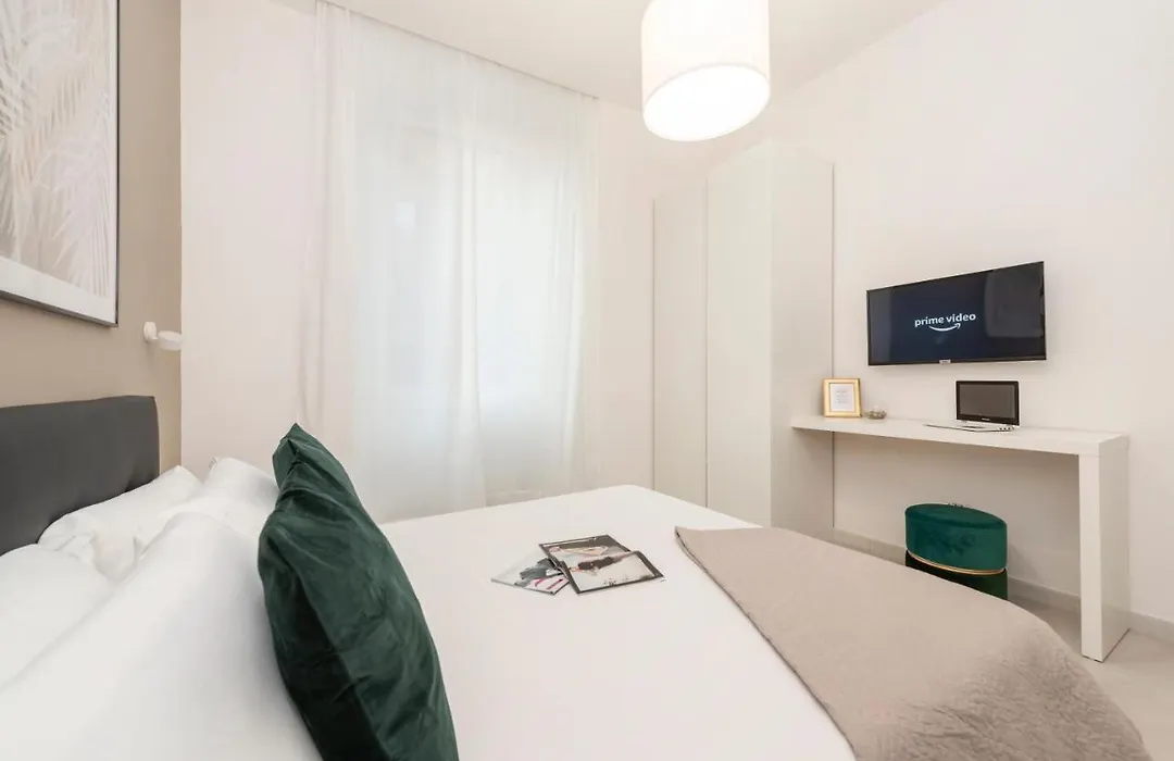 White Flat Santa Croce-1