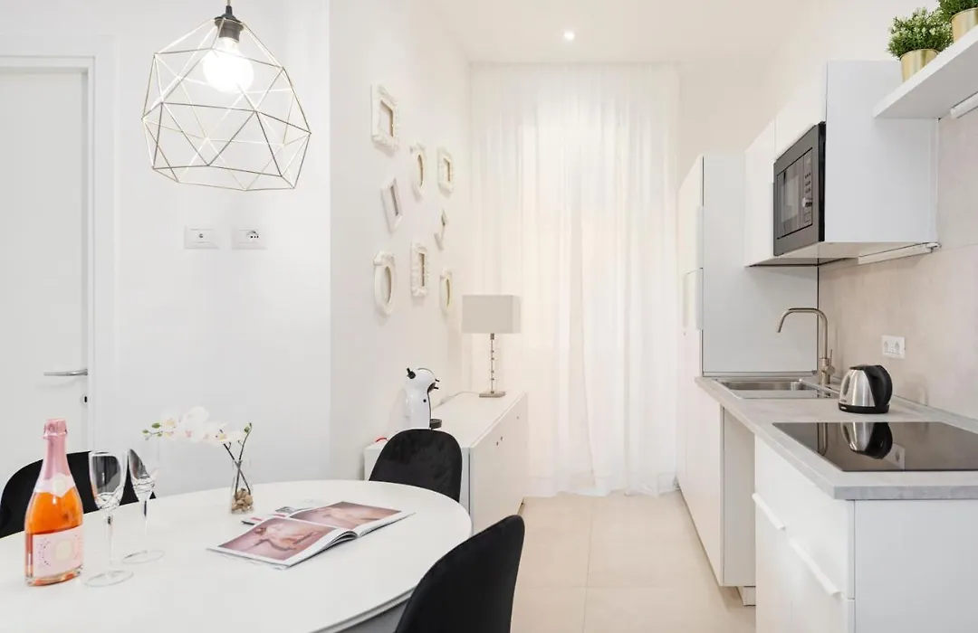White Flat Santa Croce-1